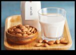 Taze Yudumlar Mükemmel Badem Sütü Karışımlarını Hazırlamak İçin Bir Kılavuz